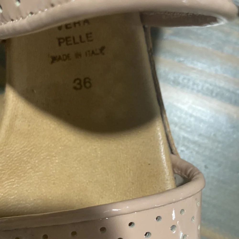 Italian leather nude sandals - Picture 4 of 4